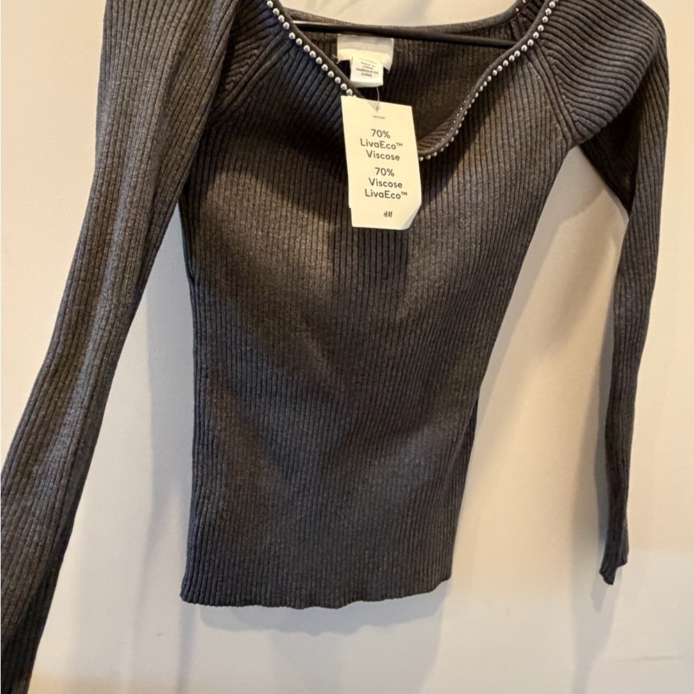 H&M Gray Ribbed Long Sleeve Top